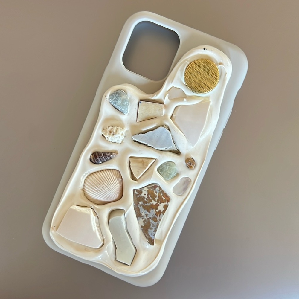 MEMOR IPHONE CASE